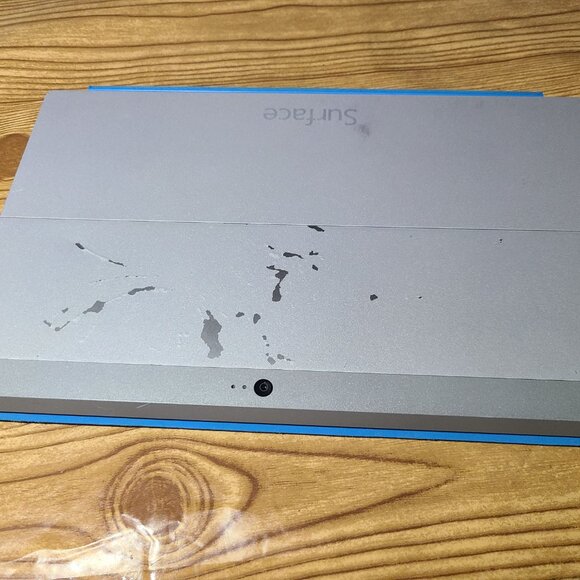 Microsoft Surface Tablet with keyboard (AS IS) - Picture 7 of 7